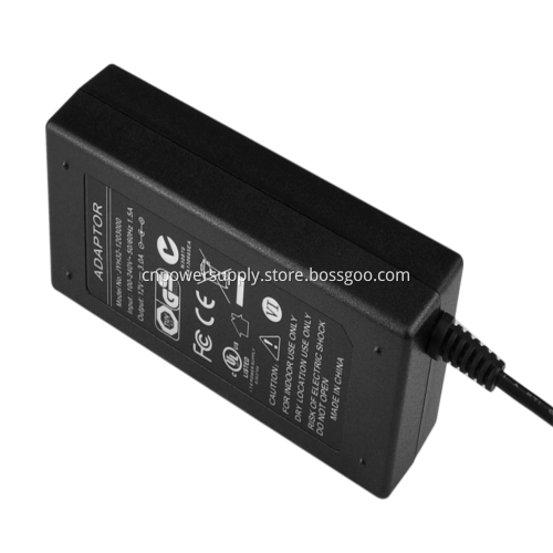 Single Output 18V6.5A Desktop Power Adapter